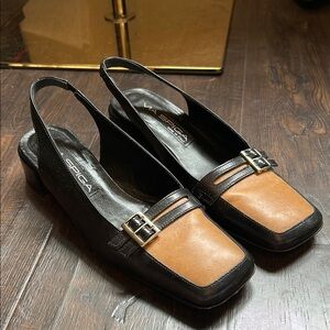 Via Spiga Black and Tan Slingback Heel